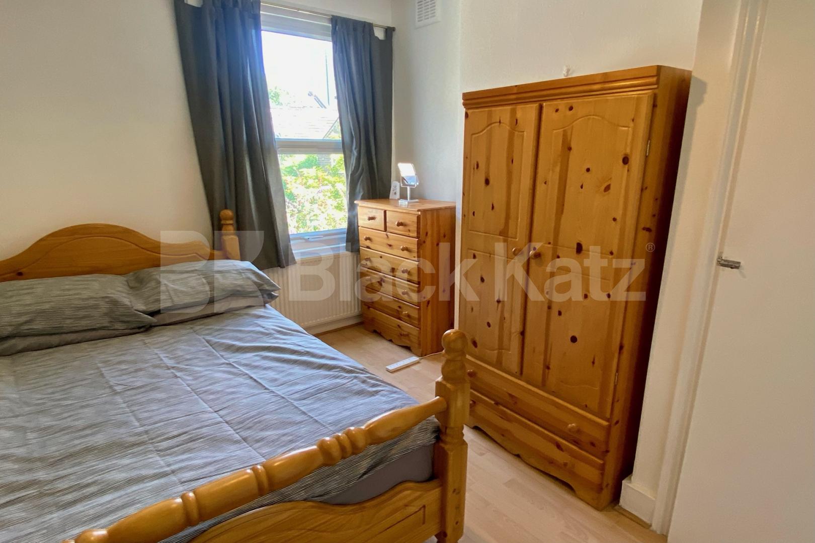 larger than average period conversion with separate kitchen diner  Hicks Street, Surrey Quays